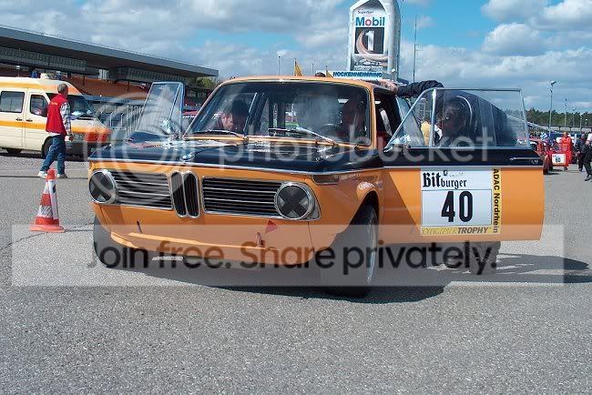 bmw2002.jpg